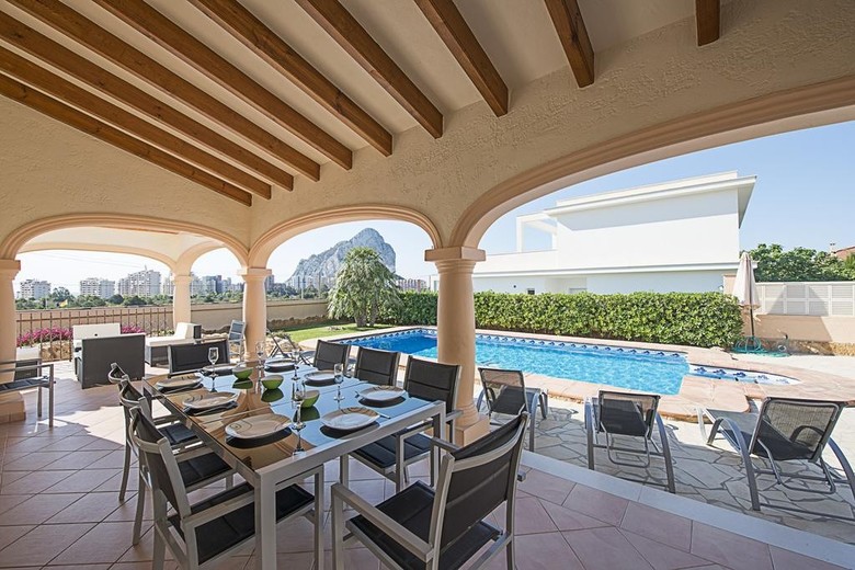 Villa Almendros