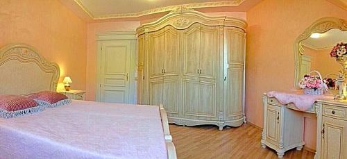 Lira Apartments