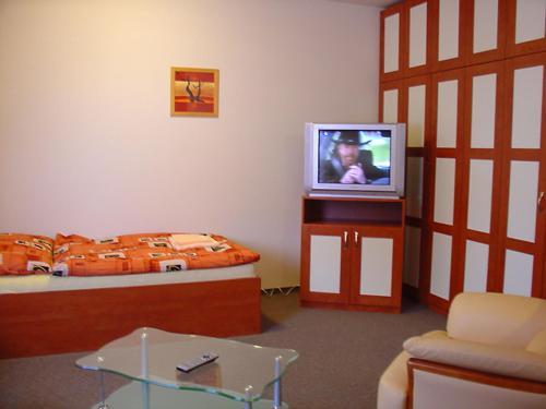 Apartm�ny B�l� Labe