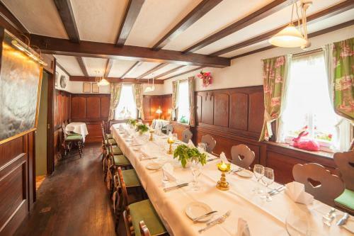 Hostal Landhotel Hirsch