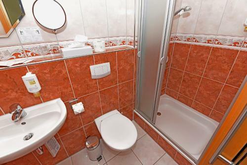 Hostal Hotel Katharina Garni