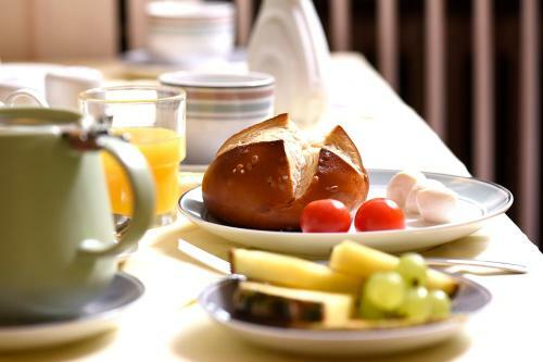 Hostal Hotel Katharina Garni