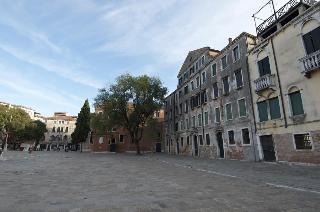 Acca Hotel