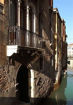 Hotel Al Ponte Mocenigo