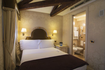 Hotel UNA Venezia