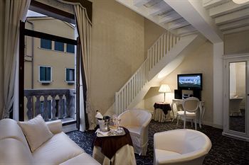 Hotel UNA Venezia