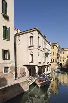 Hotel UNA Venezia