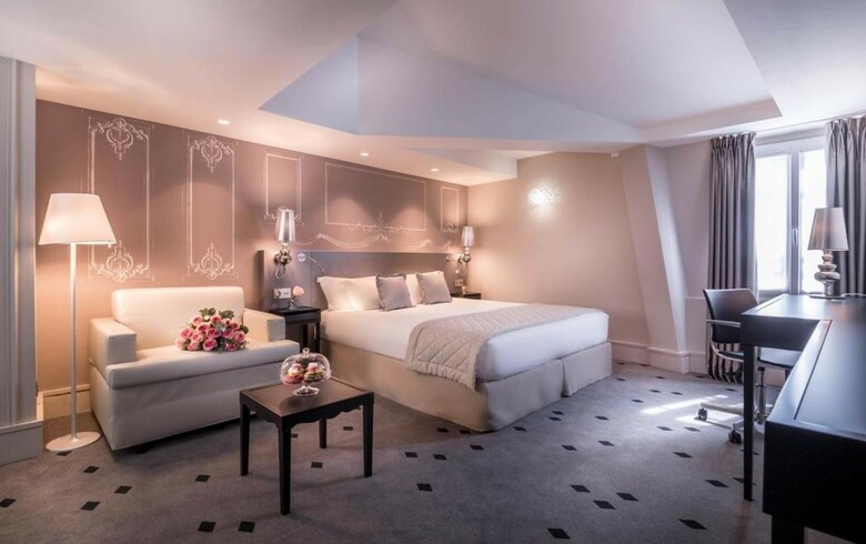 Hotel NH Paris Champs-elys�es
