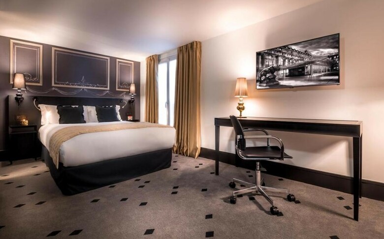 Hotel NH Paris Champs-elys�es