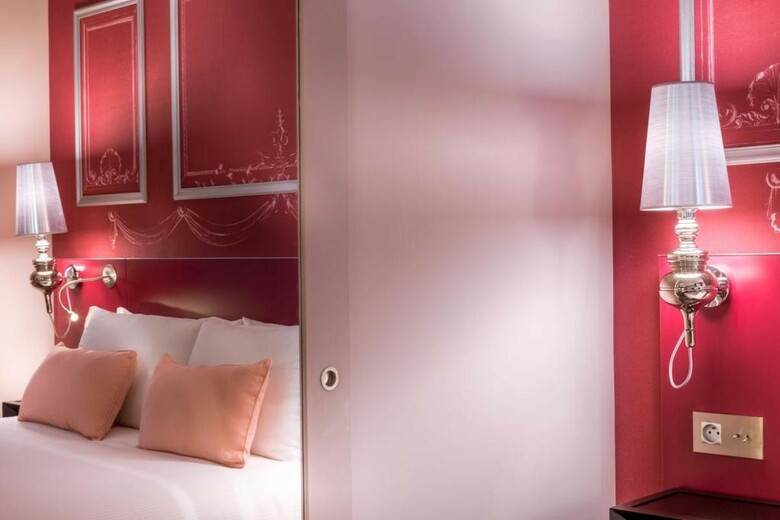 Hotel NH Paris Champs-elys�es