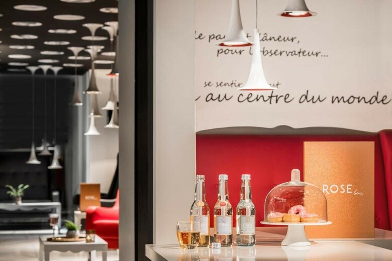 Hotel NH Paris Champs-elys�es