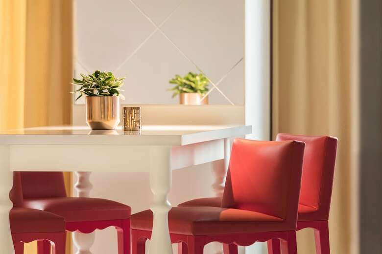 Hotel NH Paris Champs-elys�es