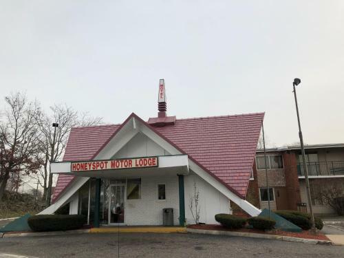 Honeyspot Motor Lodge