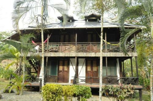 Lodge Acuali Ecohostal