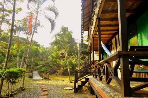 Lodge Acuali Ecohostal