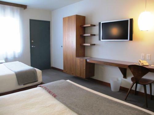 Modern Hotel