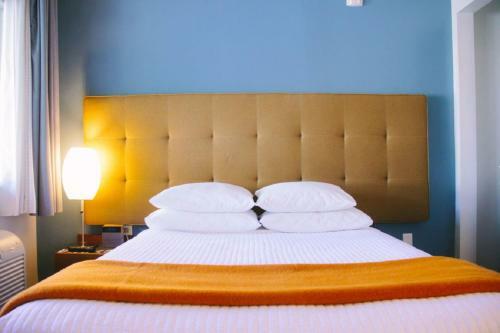 Modern Hotel