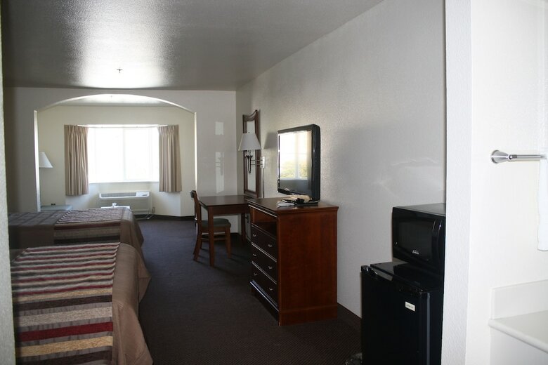 Motel Airport Inn