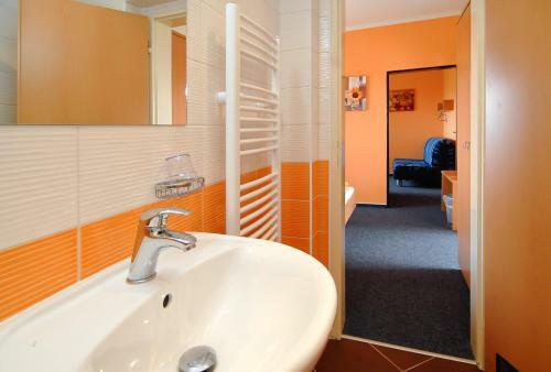 Relax Hotel B�ra