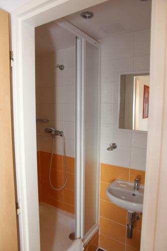 Relax Hotel B�ra