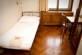 Sir Toby's Hostel