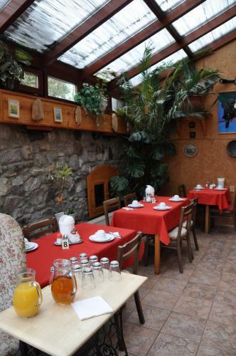 Hostal Pension Nika
