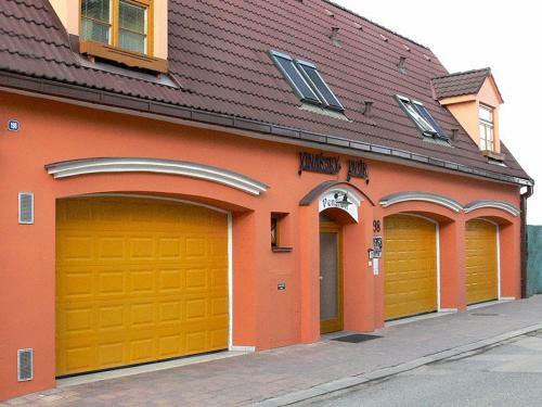 Hostal Vina?sk� Dv?r