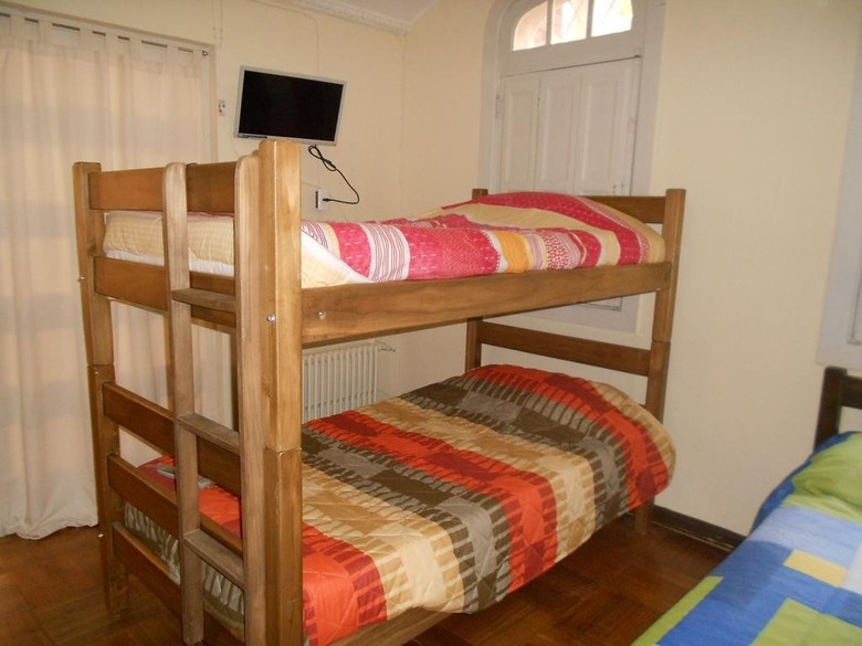 Hostal De�l Tata