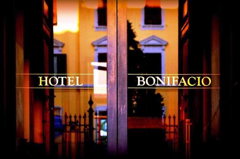 Hotel Bonifacio