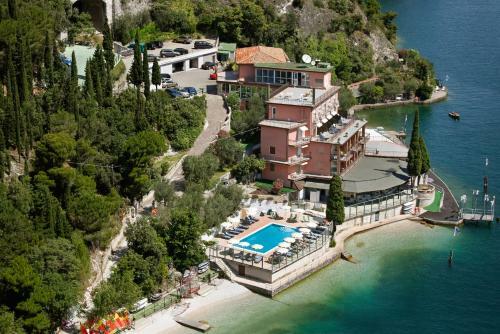 Hotel Capo Reamol