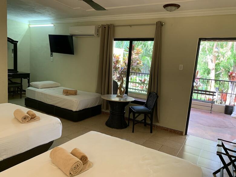 Hotel Green River