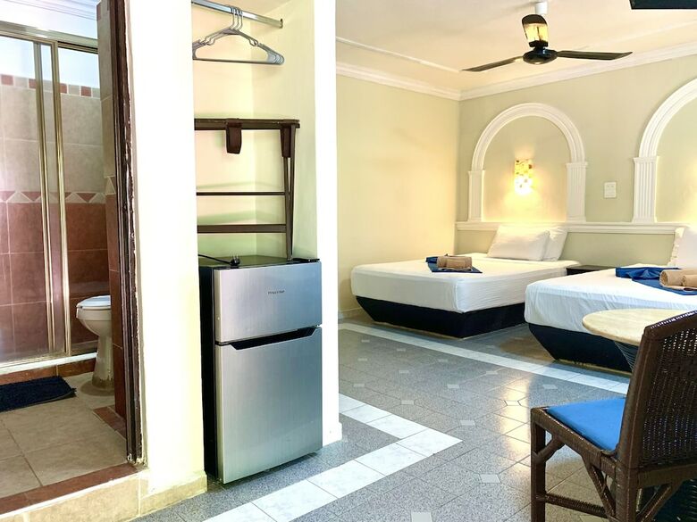 Hotel Green River