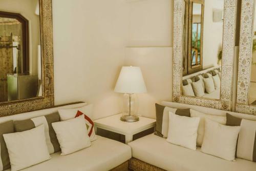 Jashita Hotel