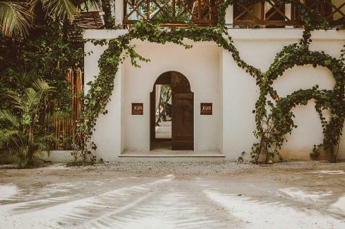 Jashita Hotel