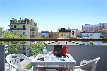 Aparthotel Domino