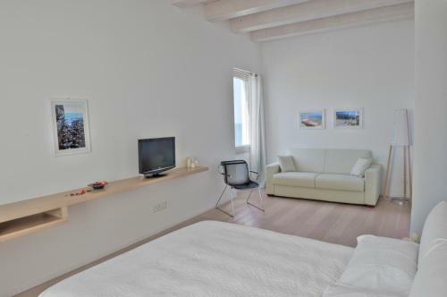 Bed & Breakfast Resort Bufi Private Beach
