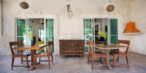 Hotel Amansala Pueblo