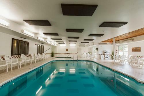 Hotel Expressway Suites Of Bismarck