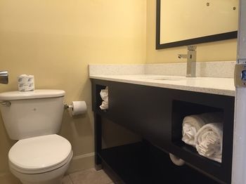 Blu Atlantic Hotel & Suites