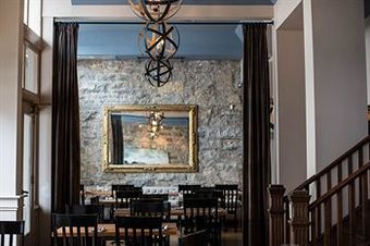 Posada Stonefort Inn