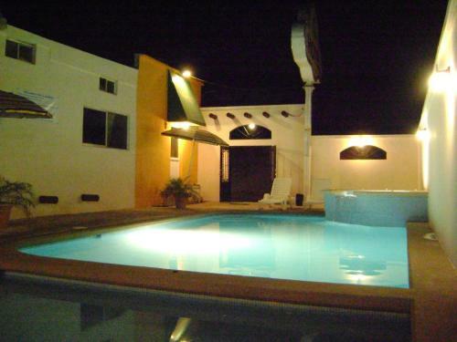 Hotel Cosmos