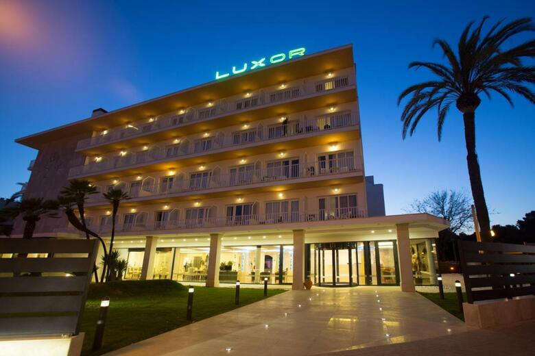 Hotel Luxor