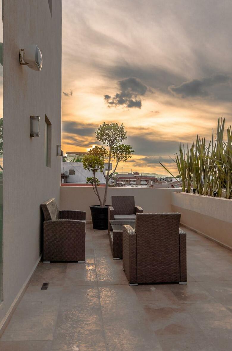 Hotel Zenith