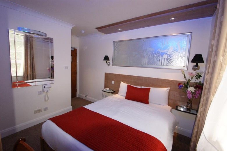 Abbey Court Hotel