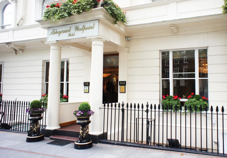 Abbey Court Hotel