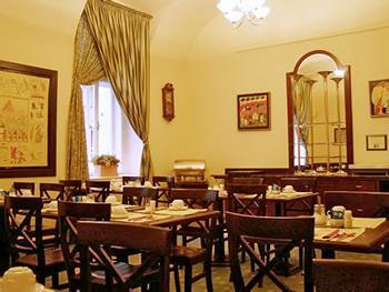 Hotel Julian
