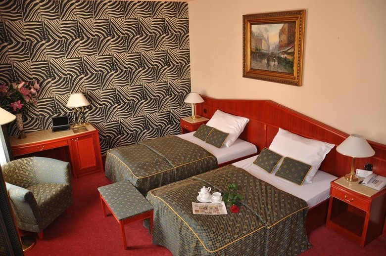 Carlton Hotel