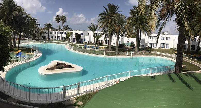 Apartamentos Playa Los Barqueros
