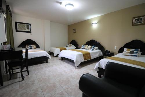 Hotel Puerta Del Sol