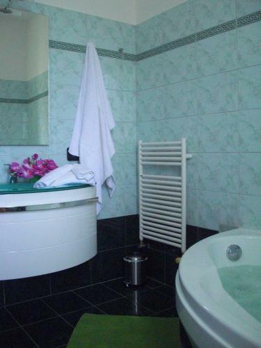 Hostal Sinequaroma
